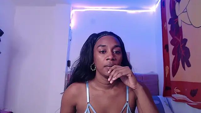 AishaOwens online show from 03.09.26