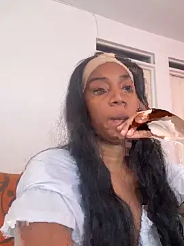 AishaOwens online show from 03.11.26