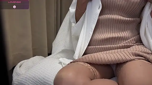 Snapshot of Kyouka_wife chatting on 11.18.25 Kyouka wife online show from 11.18.25