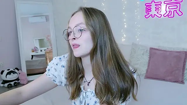 MadisonSmitt online show from 11.24.25