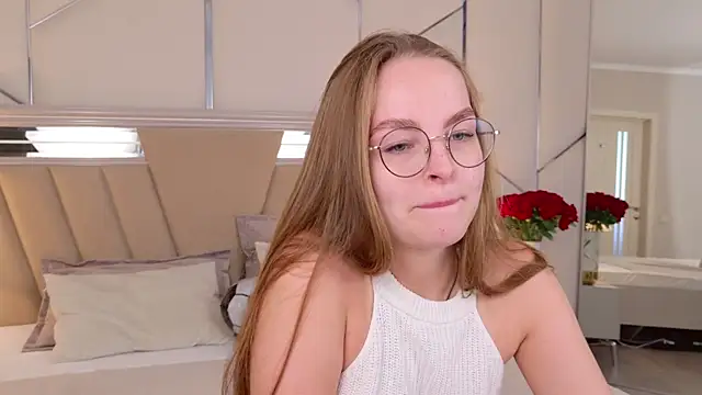 MadisonSmitt online show from 07.04.26