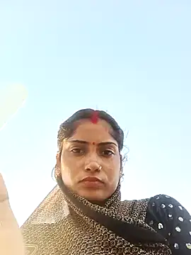 Snapshot of Pushpa_hotty chatting on 12.17.25 Pushpa hotty online show from 12.17.25