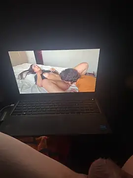 Snapshot of jabeszczelny chatting on 11.21.25 jabeszczelny online show from 11.21.25