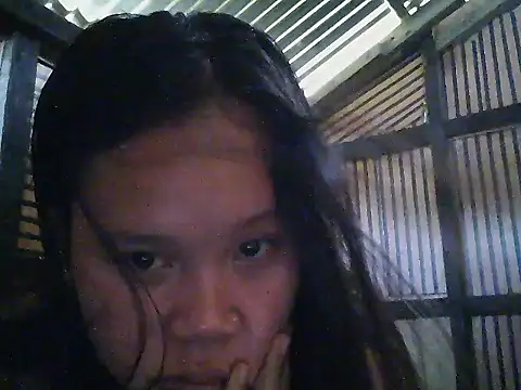 Snapshot of mia_kittykitty chatting on 11.13.25 mia kittykitty online show from 11.13.25