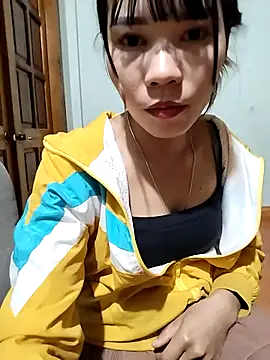 Snapshot of gugu0022 chatting on 11.26.25 gugu0022 online show from 11.26.25