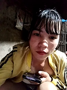 Snapshot of gugu0022 chatting on 12.04.25 gugu0022 online show from 12.04.25