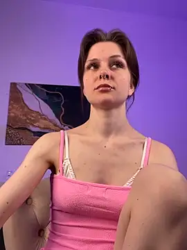 Shy Vivi online show from 03.18.26