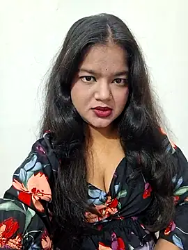 Snapshot of DIMPLE-GIRL88 chatting on 11.24.25 DIMPLE-GIRL88 online show from 11.24.25