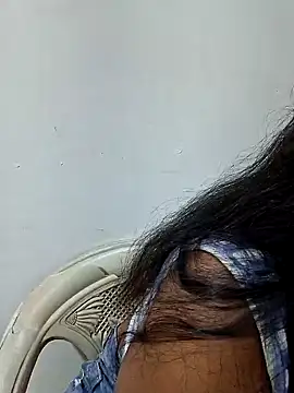 Snapshot of DIMPLE-GIRL88 chatting on 11.25.25 DIMPLE-GIRL88 online show from 11.25.25