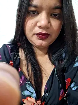 Snapshot of DIMPLE-GIRL88 chatting on 12.17.25 DIMPLE-GIRL88 online show from 12.17.25