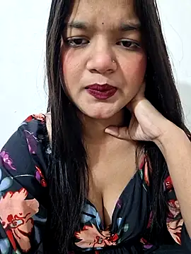 Snapshot of DIMPLE-GIRL88 chatting on 12.19.25 DIMPLE-GIRL88 online show from 12.19.25