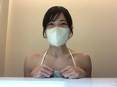 Snapshot of mayumichan13 chatting on 12.04.25 mayumichan13 online show from 12.04.25