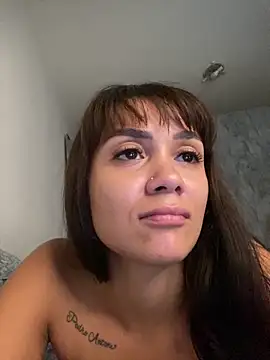 carolsapequinha online show from 04.20.26
