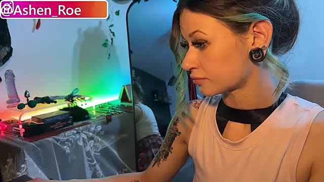 AshenRoe online show from 04.21.26
