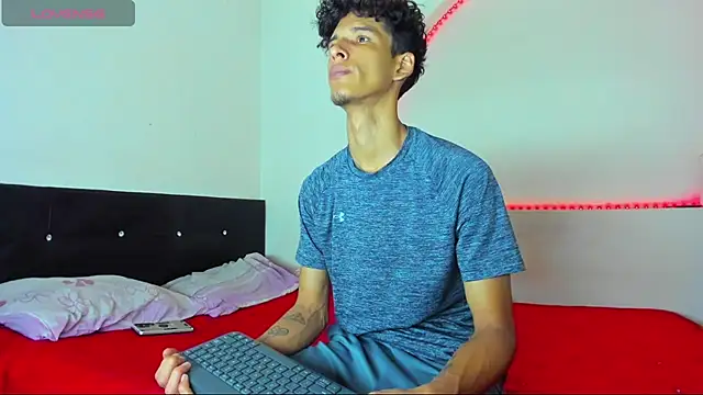 kaiborman00 online show from 03.14.26