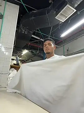 SeductivoX online show from 11.17.25