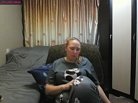 JenniDeep online show from 04.21.26