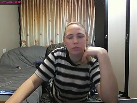 JenniDeep online show from 04.23.26