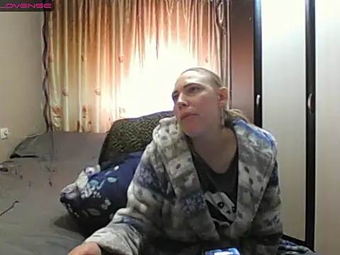 JenniDeep online show from 04.29.26