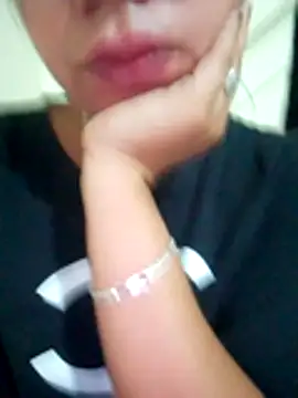 isha sharma2002 online show from 11.29.25