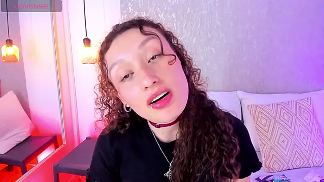 Martina 077 online show from 04.21.26
