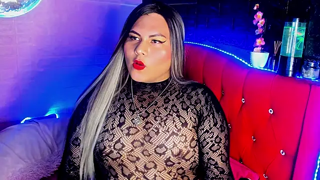 Chloe Nasty online show from 11.15.25