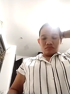 Snapshot of sweet_jinky123 chatting on 11.16.25 sweet jinky123 online show from 11.16.25