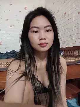 Snapshot of Lynk2x chatting on 06.05.26 Lynk2x online show from 06.05.26