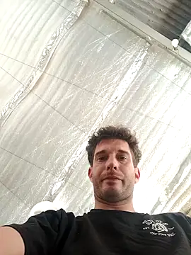 Snapshot of _____-AAAZZZ999000____A chatting on 11.19.25 -AAAZZZ999000 A online show from 11.19.25