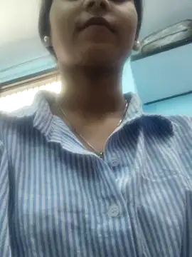 Snapshot of Noor-14 chatting on 11.13.25 Noor-14 online show from 11.13.25