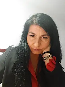 Snapshot of Elennbaby05 chatting on 11.17.25 Elennbaby05 online show from 11.17.25