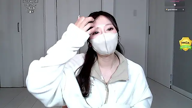 Snapshot of -xRAMUx chatting on 04.10.26 -xRAMUx online show from 04.10.26