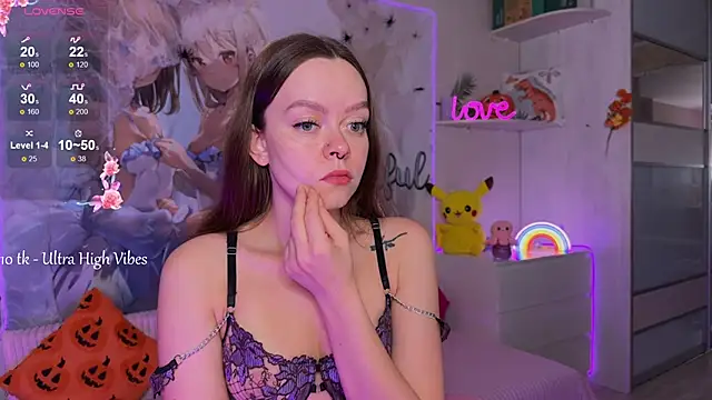 CheekySashaCharm online show from 11.21.25