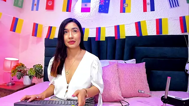 VictoriaRouge  online show from 07.09.26