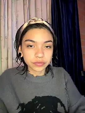 Snapshot of Lily_Sex chatting on 12.14.25 Lily Sex online show from 12.14.25