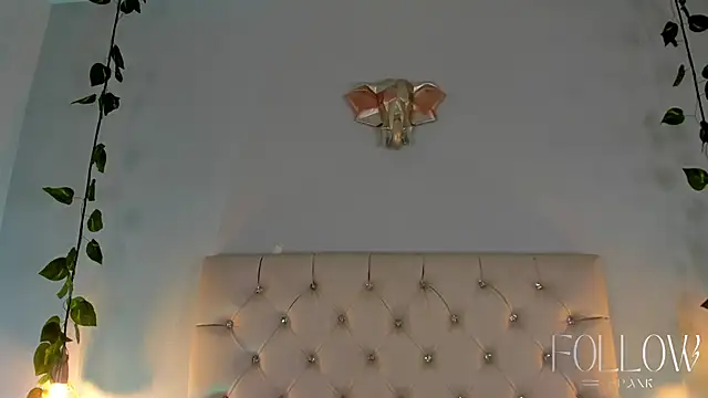 GabrielaSuarez  online show from 05.13.26