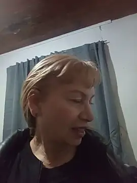 SexyMilf1211 online show from 07.08.26