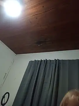 SexyMilf1211 online show from 07.09.26