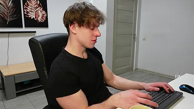 Snapshot of Charles_Dreams chatting on 02.13.26 Charles Dreams online show from 02.13.26