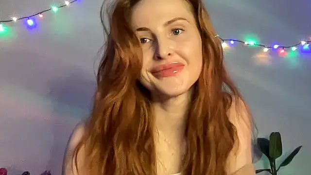 Snapshot of Gingerna chatting on 12.16.25 Gingerna online show from 12.16.25