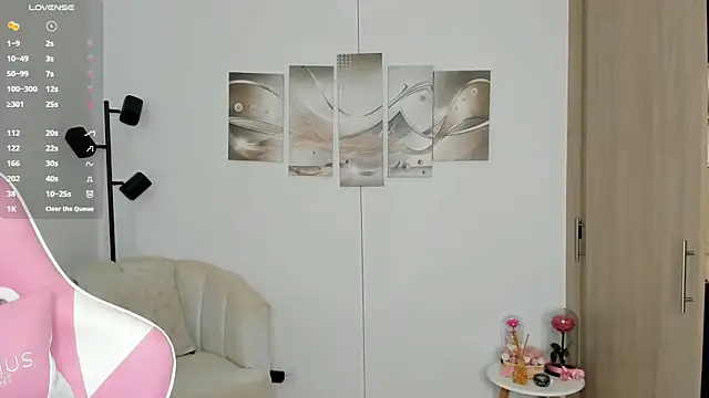 Snapshot of haileyflorez_ chatting on 06.23.26 haileyflorez online show from 06.23.26