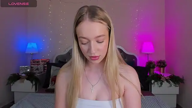 Snapshot of elldiana chatting on 01.06.26 elldiana online show from 01.06.26