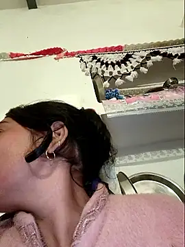 Snapshot of Jankisinghji chatting on 11.19.25 Jankisinghji online show from 11.19.25