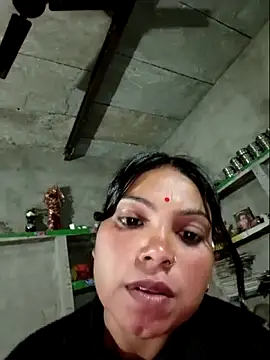 Snapshot of Jankisinghji chatting on 11.27.25 Jankisinghji online show from 11.27.25