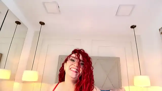 Snapshot of ScarlethVegas chatting on 11.22.25 ScarlethVegas online show from 11.22.25