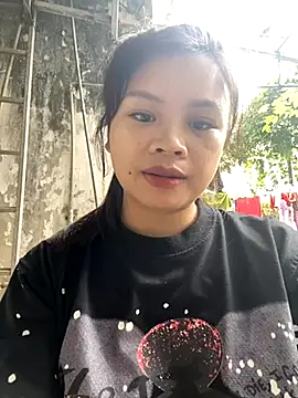 Snapshot of sara-xx chatting on 11.16.25 sara-xx online show from 11.16.25