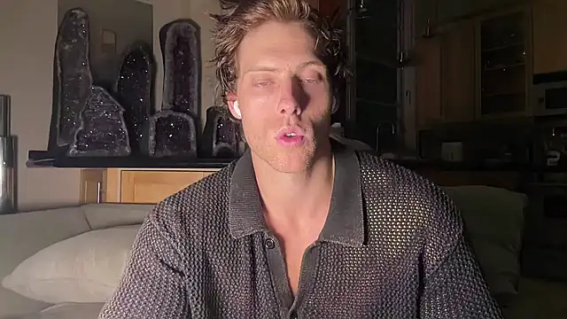 alex islivee online show from 08.07.26