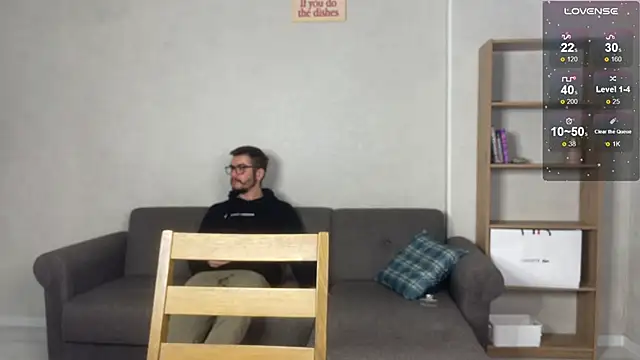 Snapshot of Play_Me_Softly chatting on 12.14.25 Play Me Softly online show from 12.14.25