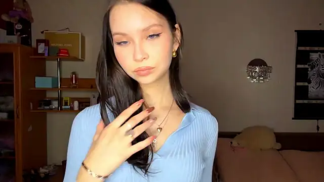 EmmaJonse online show from 11.25.25