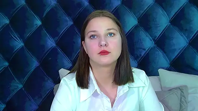 TinnaBurton online show from 01.15.26